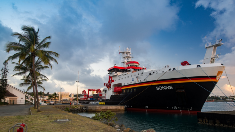 GZN leitet Expedition mit Forschungsschiff Sonne im Südpazifik